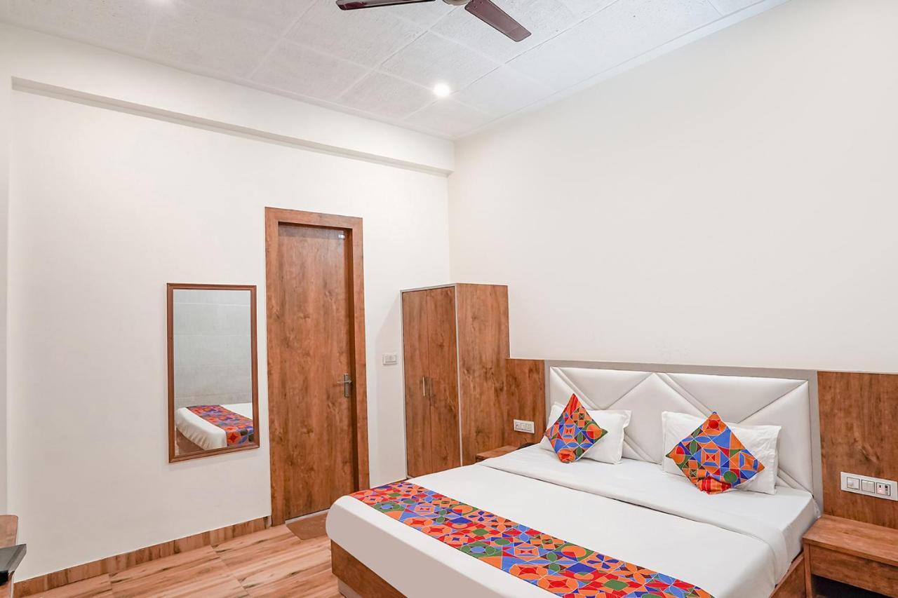 Fabhotel Sirtaj Hotel 3*