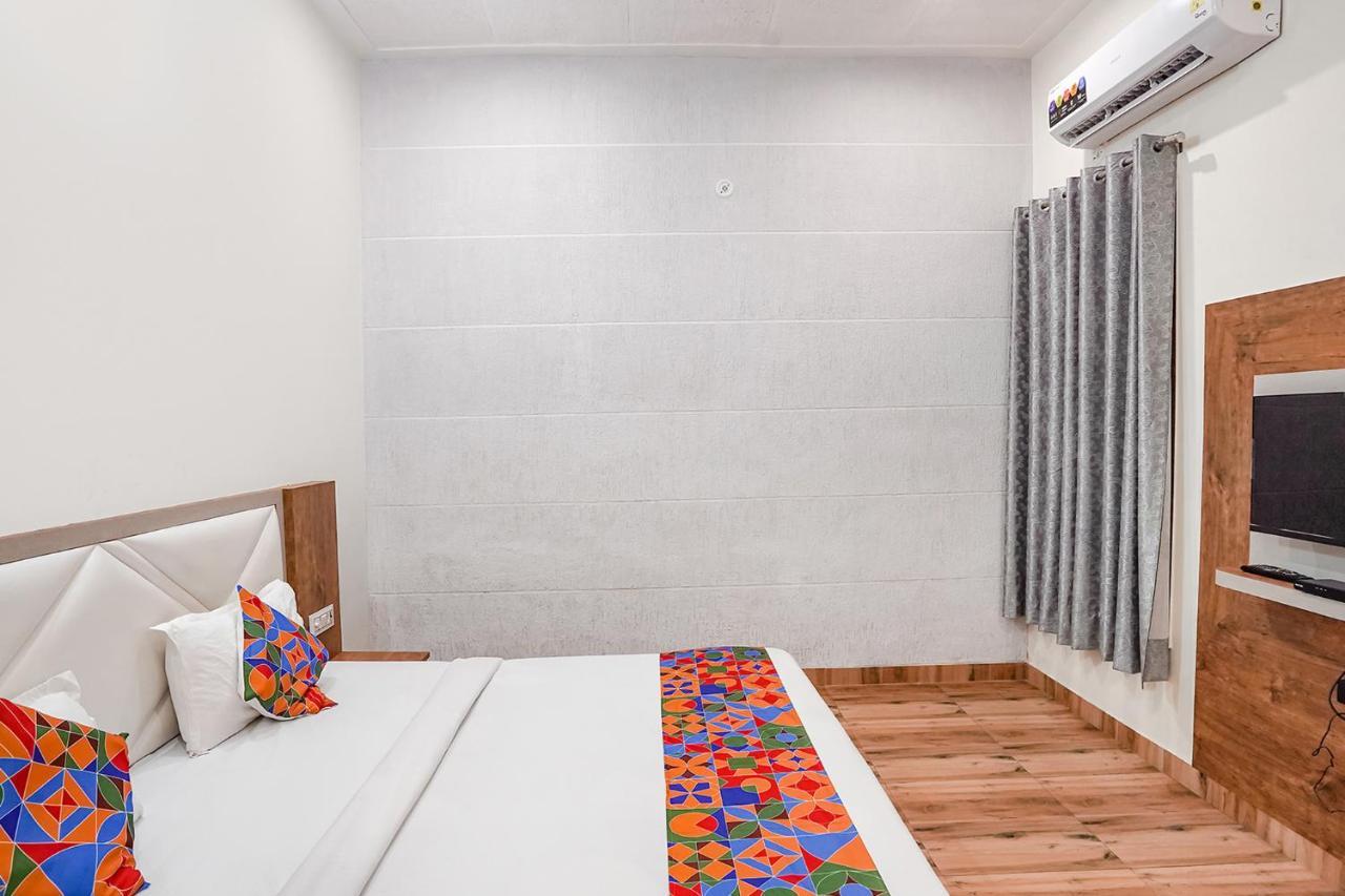 Hotel Fabhotel Sirtaj Agra (Uttar Pradesh)