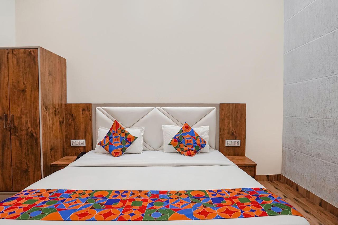 Hotel Fabhotel Sirtaj